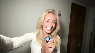 Bonnie Blue Gets Her COUGAR Vag Absolutely Destroyed by 19yo Pretty Man Jak White