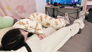 Invited my bestfriend’s beau to observe TV with me