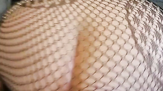 Knuckle Poking My Smooth-shaven Wifey