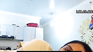 Nice Tamil Lady Demonstrates her Bare Bod and Pounding