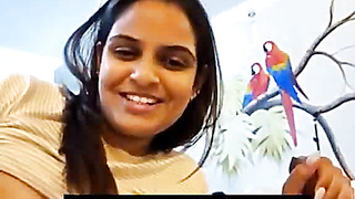 Glorious Indian Lady Fellating Paramour Penis and Pounding