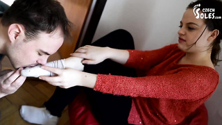 Woman exercise soles and socks smelly (sole smelly, podophilia, petite soles, insatiable soles, feet)