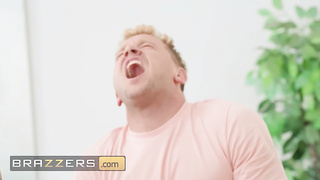BRAZZERS - Car Attempts To Satiate Both Kayley Gunner & Brynn Michaels While Lurking His Evident Hotwife