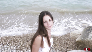 Nutaku Made Me Humid in Public, So I Gave a Beach BLOW-JOB - KLX