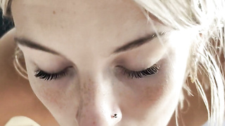 college-aged Yr Elderly School GIRLFRIEND Gets Her First-ever Facial cumshot!