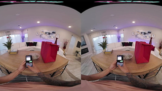 VRHUSH Delivery female Olivia Jayy wants her 5 star rating