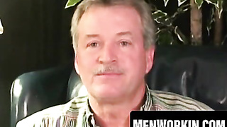 Elder grizzly does dialogue and jacks off on web cam