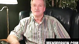 Elder grizzly does dialogue and jacks off on web cam