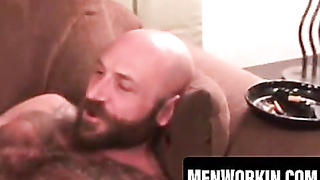 Macho inked beefy amateur strokes off and pops