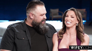 WIFE Bum sex Enjoying COUGAR Cheating Lor Reign Splashes All Over His BIG BLACK COCK