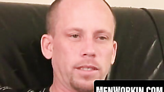 Inked amateur dude wanks off and plays with his butt