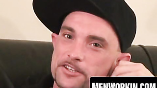 Mature Yankee amateur ejaculates on self after solo fap