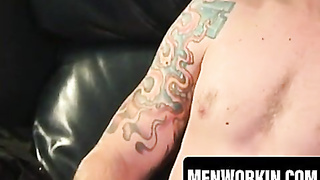 Inked slender amateur faps off and spunks on a plate