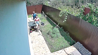 Der vollbusige Nubile erwischte BFs Schwanz im Freien! (Luna Roulette)