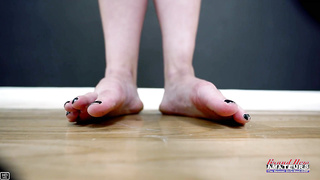 Splendid Platinum-blonde Gwen Gets Her Snatch Deceived And Appetizing Handle!