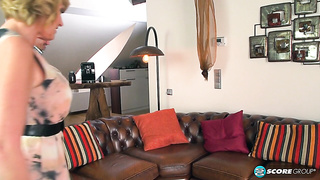 First-ever-timer Amy Wants Some Activity. She Gets It - George Uhl