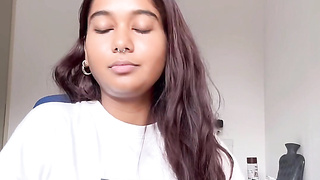 Puny Indian miaz responds to Amanee