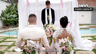 Martix's Wedding Chapter IV - Mariana has fucky-fucky with the priest in a douche after getting married
