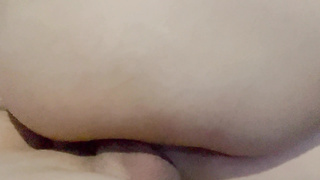 كنموت على لي يحك فيا الزب فوق الحوايج\kanmout 3la li yhok fia zebo fo9 hawiji