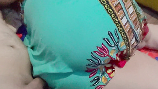 كنموت على لي يحك فيا الزب فوق الحوايج\kanmout 3la li yhok fia zebo fo9 hawiji