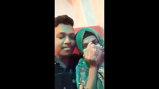 Super-cute Indian Mal Demonstrates her Cupcakes and Screwing