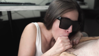 Bitchy wifey gives the FINEST blowage in the middle of a Zoom tryst, XXL cum shot!