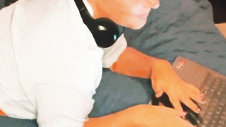 Tinder Tryst Is Shrunk to Be My Fuck-a-thon Playthings