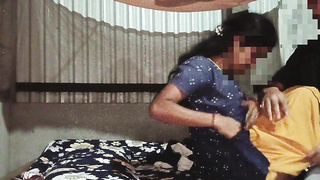 Desi bhabhi most stellar cheting hasband rat me bhabhi chot diya