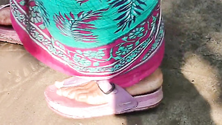Bengali bhabhi outdoor douche hump enjoy