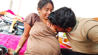 Mere jija muze aapna land dikhaye, unko mere boobies me aapna land dalne me bahot maja aa raha tha - desi village bhabhi globes fuking.