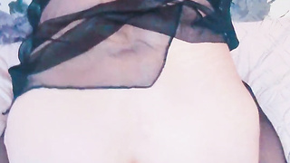 A fresh COUGAR model attempts herself in pornography