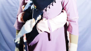 Muslim Hijabi Gorgeous Housewife Pulverizing with Neighbor - With Clear Bangla Audio