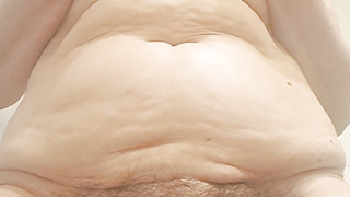 COUGAR takes off, demonstrating her culo and coochie to her son-in-law on camera in secret