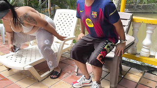 Humungous Colombian rump gets screwed for money