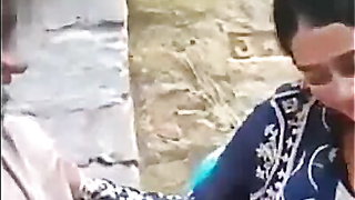 Super-naughty Indian Lady Flashes Backside and Boobies