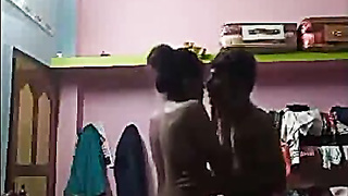 Ultra-kinky Indian Bhabhi Demonstrates her Bare Assets