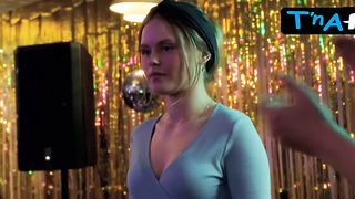 Fie Petersen Milk cans Gig In Molten Young Thing