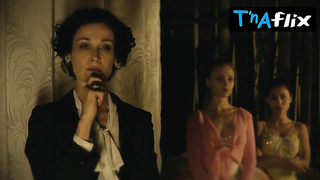 Angelina Strechina Caboose, G-string Episode in Balerina