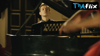 Angelina Strechina Caboose, G-string Episode in Balerina