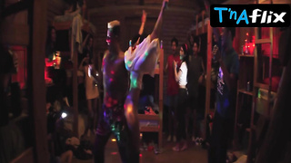 Shakti Maal G/g, Tits Vignette in Jezabel