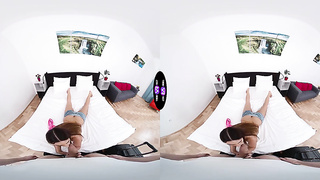 Desperate Girlfriend Demonstrates Titties To Delay His Biz Journey - Tmwvrnet