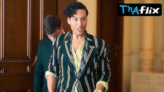 Cansu Tosun Fun bags Sequence in She Said Maybe