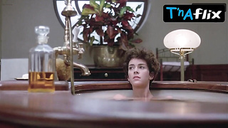 Maruschka Detmers Culo, Melons Vignette in Covert Assassin