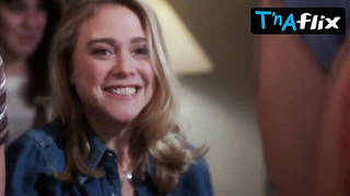 Jenna Von Oy Booty, Mounds Gig in Dying To Belong