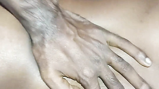 Marathi duo bhabi ke sath Jeth fuck-fest karta hua / Jath ne bhabi Palag khub pela Hai utter night main Masti kar Rahe Hai