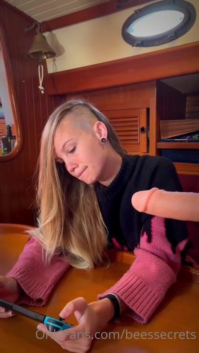 Ever have to explain to the therapist how “that” happened at work? by beessecrets from OnlyFans - Coomer