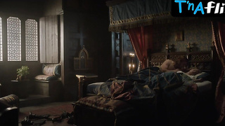 Clementine Nicholson Gorgeous Episode in Knightfall