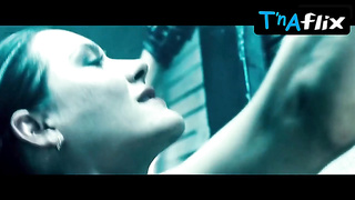 Cyd Schulte Booty, Boobies Episode in The Flock