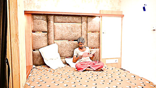 Desi Indian Bhabhi Gets Pounded By Elderly Dude