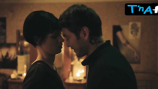 Anna Zavtur Bosoms, Panty Episode in Likhie